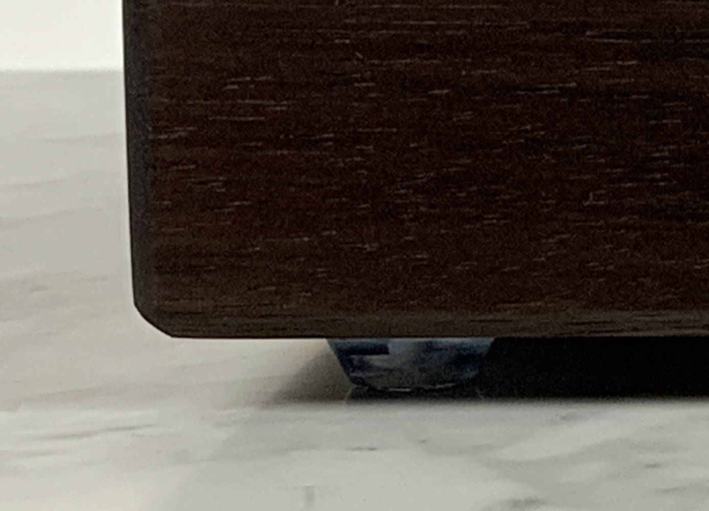 Low Profile Rubber Feet – Shape of Yew